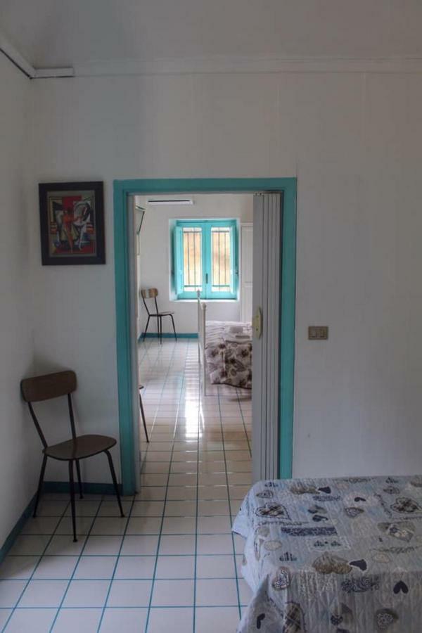 Bed and Breakfast Le Chiazzette Ачиреале Экстерьер фото